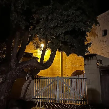 Le Relais De L'artiste *